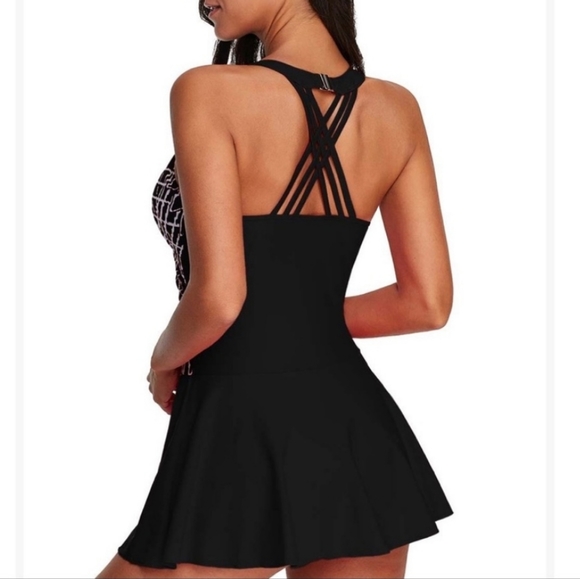 Geographic print boy short strappy swim dress - Picture 7 of 8